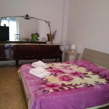 Guest house Next Stop Roma Affittacamere Casilino